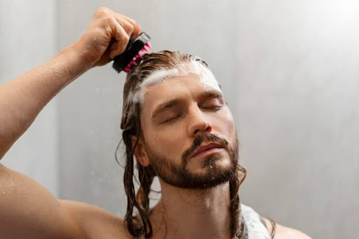 The Ultimate Guide to Anti-Hair Loss Shampoos: Choosing the Best for Your Scalp