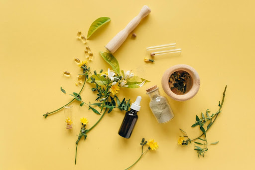 How Herbal Ingredients Can Nourish Your Scalp and Hair