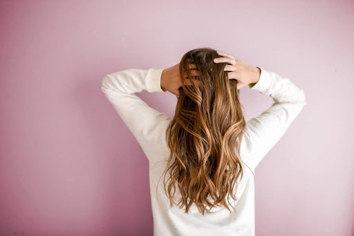 How to Choose the Right Herbal Shampoo for Your Hair Type